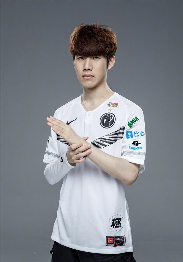 在快攻转换 在快攻转换